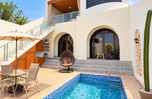 Parongpong Villa | Villa Istana Damar