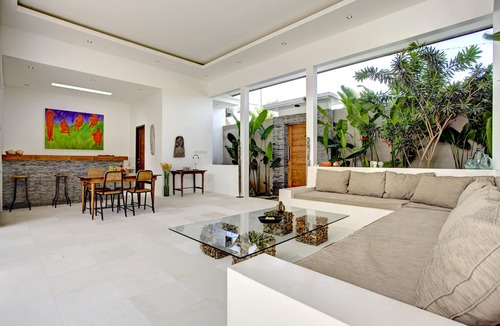 Sunset Road Villa | VILLA JONAS 1 BDR - PRIVATE- SWIMING POOL - BALI - SEMINYAK - INDONESIE