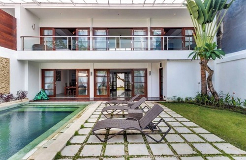 Sunset Road Villa | Villa Lilja, 3 Bedrooms Luxury Villa in Seminyak