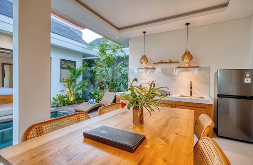Kemenuh Hotel | Villa Mirah Ubud