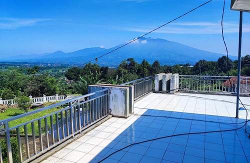 Caringin Villa | Villa Nadhira Syariah