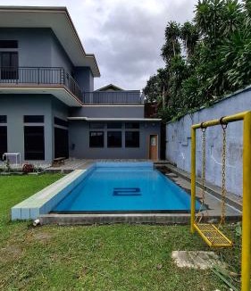 Cisarua Villa | Villa Rizqia