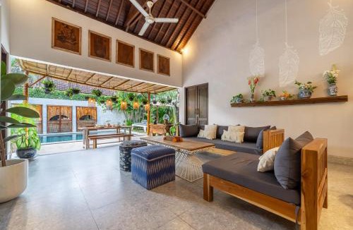 Petitenget Villa | Villa Sarong 2 Chic 2BR Boho Villa Prime Central Location