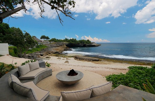 Mushroom Bay House | Villa Seascape by Elite Havens