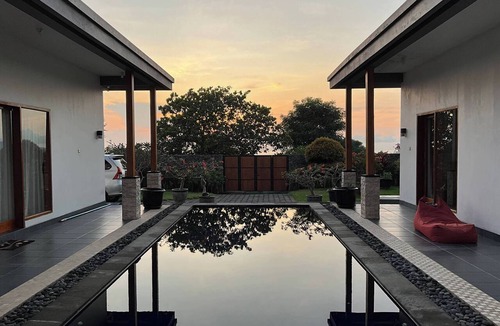 Culik Villa | Villa - Sleeps 6 - Private Pool - Parking