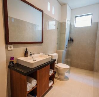 Nakula Villa | Villa Susan 6 BR - 5 mins to cafes and shops in Seminyak