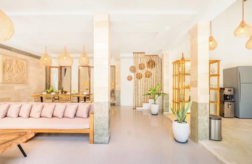 Laksmana Villa | Villa Tokyo - 3BDR - 3 min walk to KU DE TA beach