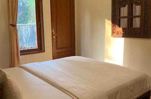 Cipanas Villa | Villas in Ciseureuh, Indonesia