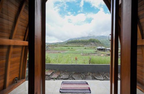 Songan Hotel | Volcano Cabin Batur RedPartner