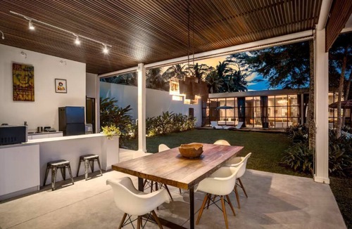 Singakerta House | Volcano Loft - Stylish Modern 2 Bedroom Ubud Escape