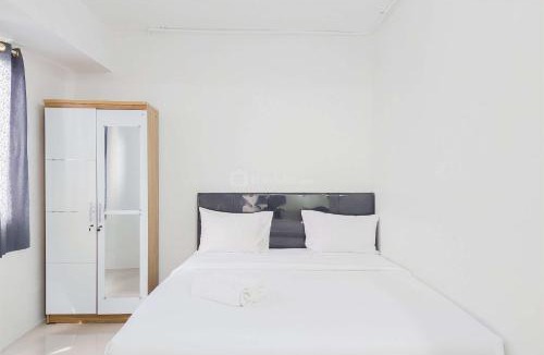 South Tangerang Apartment | Well Furnished with Cozy Designed Studio Urbantown Serpong Apartment By Travelio