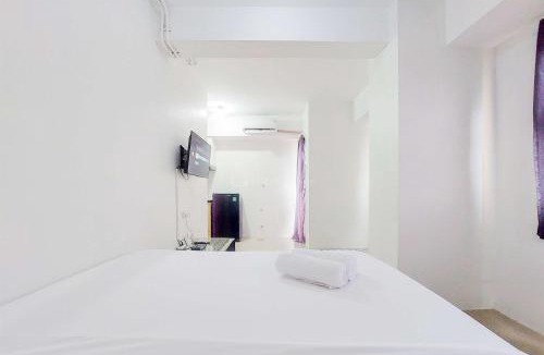 South Tangerang Apartment | Well Furnished with Cozy Designed Studio Urbantown Serpong Apartment By Travelio