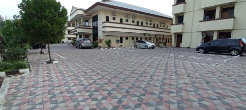 Jakarta House | Wisma Anton Soedjarwo