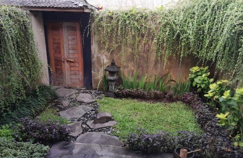 Nyuh Kuning Bed & Breakfast | Yamanaka Japanese Bath House