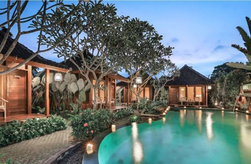 Kemenuh Cottage | Yana Villa 1 BR Wooden Authentic Design