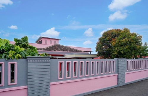 Bandar Lampung House | Yasmine Syariah Deluxe Retreat