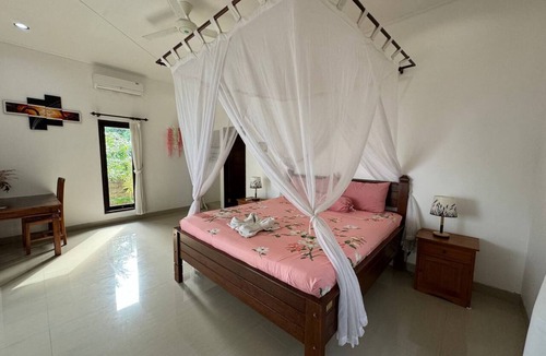 Purwakerti Hotel | Yogika-Center