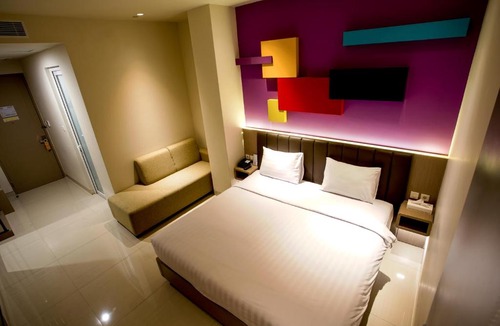 Gubeng Hotel | Zoom Dharmahusada Hotel