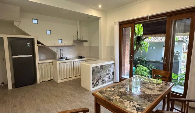A quiet room with balcony in Nyuh Kuning Ubud in Ubud