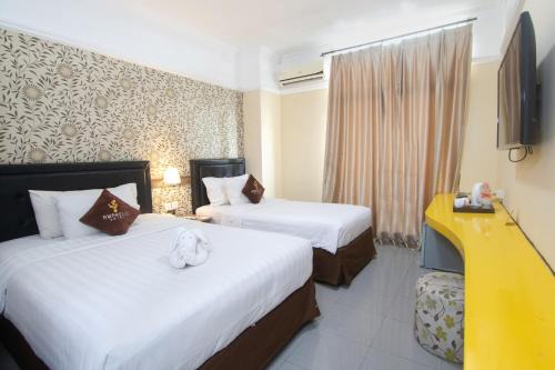 Amarelo Hotel Solo in Solo