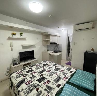 Apartemen Studio Nyaman Full-Furnish di Atas Mall Bassura