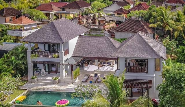 Badung Villa - Three Bedroom Villa, Sleeps 6 in Pecatu