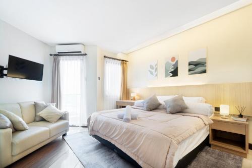 Bandung Comfortable Studio Premium Mattress, Swimming Pool & Netflix in Bandung