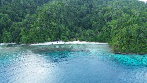 Batanta Paradise Homestay