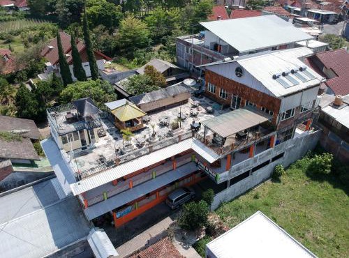 Batuque Town Villa in Batu
