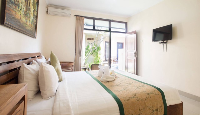 Blanjong Homestay by ecommerceloka
