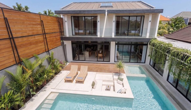 Brand New Opulent Villa, Huge Pool, Best Location in Badung Regency