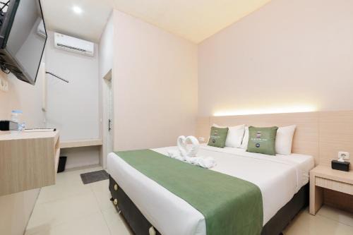 Bubulak Inn by Ruang Tidur in Kedungbadak