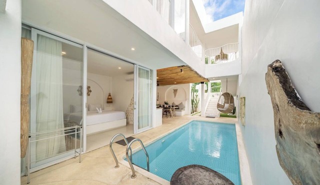 Casa Sud Villa - Modern 3BR w Pool, Outdoor Lounge & Beach Access in Kabupaten Badung