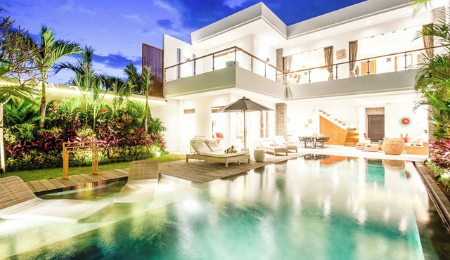 Chic 2BR Villas, Brawah Hub, 300m to Coastal Bliss in Canggu