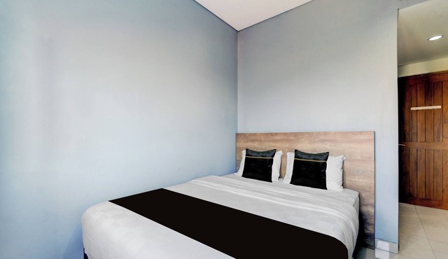 Colletion O near Living Plaza Cirebon fo in West Cirebon