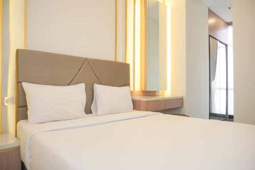 Comfort and Elegant 2BR Sudirman Suites Apartment By Travelio in Jakarta