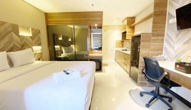 Cozy and Comfort Stay Studio Sentraland Semarang Apartment By Travelio