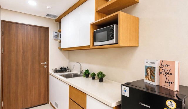 Cozy And Trendy 1Br At Apartment Royal Sentul Park in Bogor