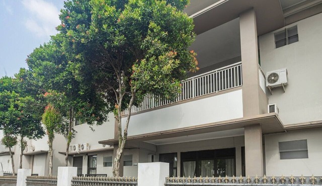 Cozy Double Escape W/Free WiFi and Parking in Bogor