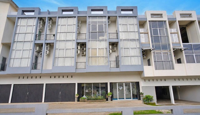 Deluxe Nature Retreat at Punti Kayu in Palembang