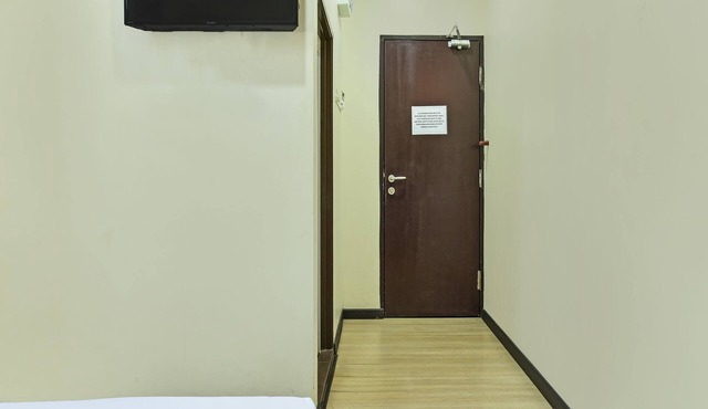EXPRESS O 91176 Hotel Puri Gandaria in Parepare