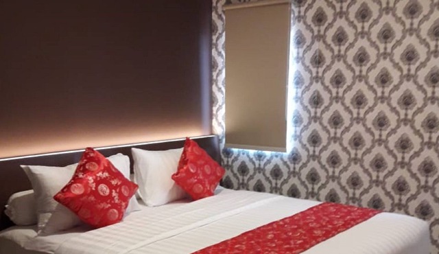 Fortune Front One Hotel Kendari in Kendari