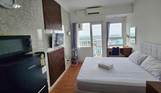 Grand Icon Caman Studio next to Ibis Style Jatibening Bekasi