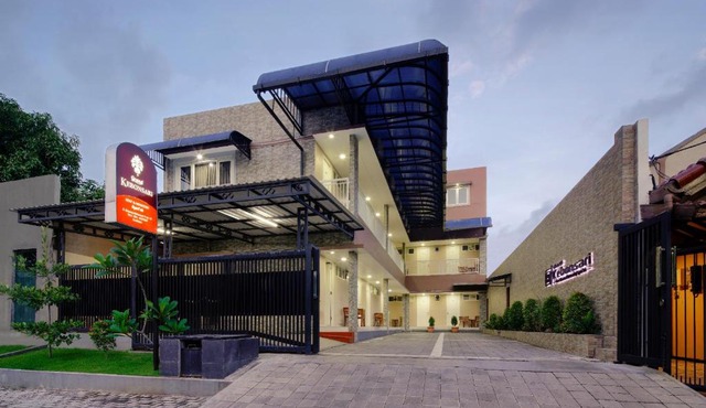 Grand Kebonsari Guesthouse in Surabaya