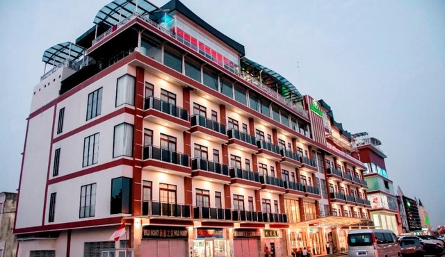 Green Rose Hotel in Batam Center
