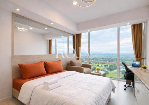 HANDA Golf View from the Highest Floor at U-Residence tower 2, Lippo Karawaci in Klapadua