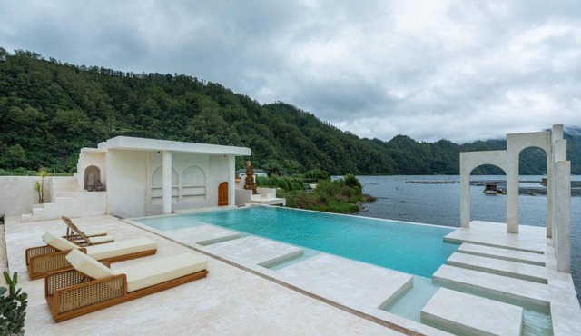 Holista Bali
