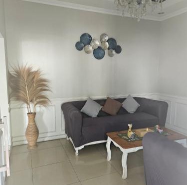 Homestay Cirendeu