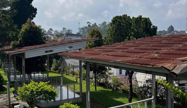 Hotel Damanaka in Pangalengan