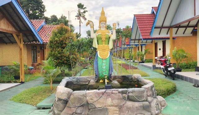 Hotel Galuh and Water Park Prambanan in Prambanan